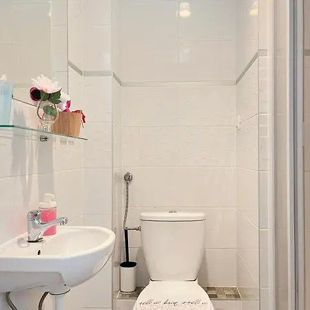 Smart For 3 Guests 8 Min To Main Square *